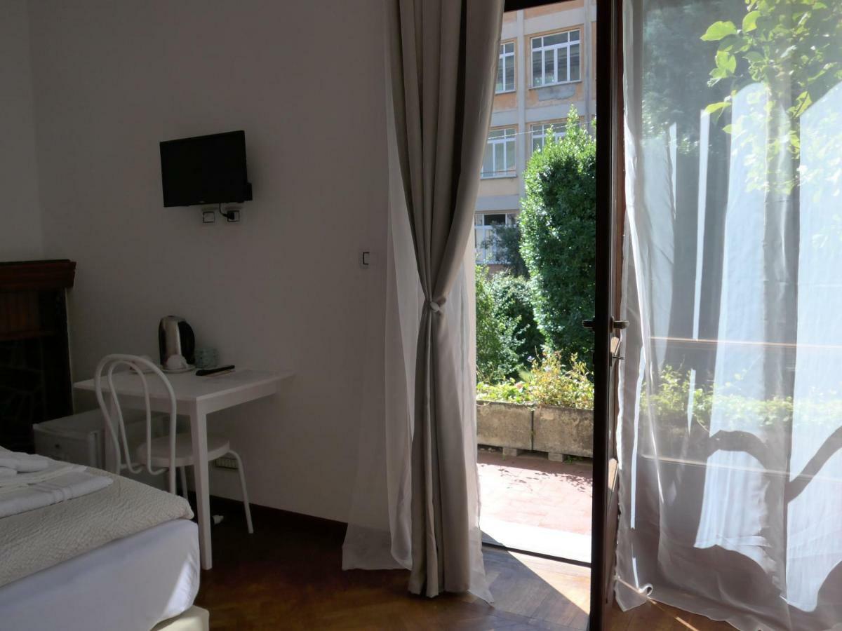 La Tana Rooms เลนโน ภายนอก รูปภาพ
